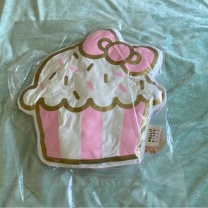 New Hello Kitty Cafe Throw Pillow - Cupcake